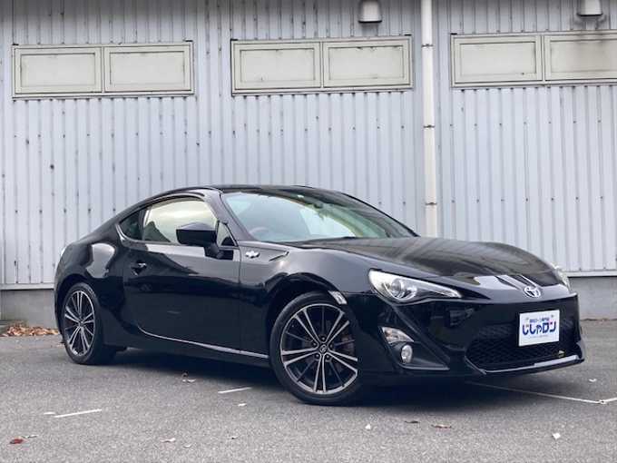 新着情報“８６GT”2013年式クリスタルブラックシリカ入荷しました！