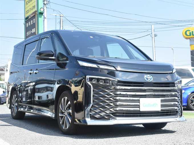 新着情報“ヴォクシーハイブリッドS－Z”2023年式アティチュードブラックマイカ入荷しました！