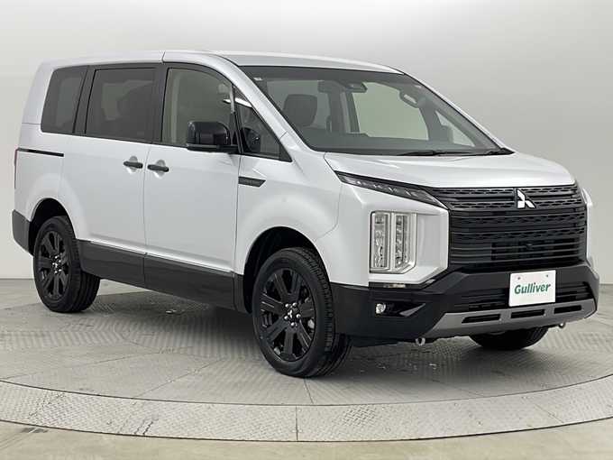 新着情報“デリカＤ：５シャモニー（電動サイドステップ非装着車）”2025年式ホワイトダイヤモンド入荷しました！