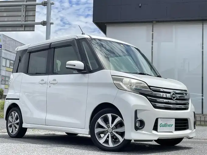 新着情報“デイズルークスハイウェイスター ターボ”2014年式ホワイトパール入荷しました！