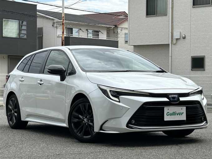 新着情報“カローラツーリングハイブリッド ダブルバイビー”2023年式プラチナホワイトパールマイカ入荷しました！