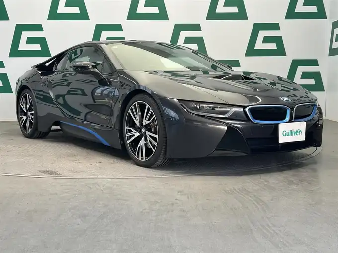 新着情報“ｉ８ベースグレード”2015年式黒入荷しました！