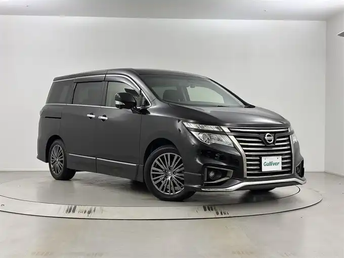新着情報“エルグランド250ハイウェイスターS アーバンクロム”2018年式ファントムブラック入荷しました！