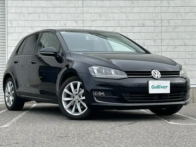 新着情報“ゴルフTSIハイラインブルーモーションテクノロジー”2014年式黒入荷しました！