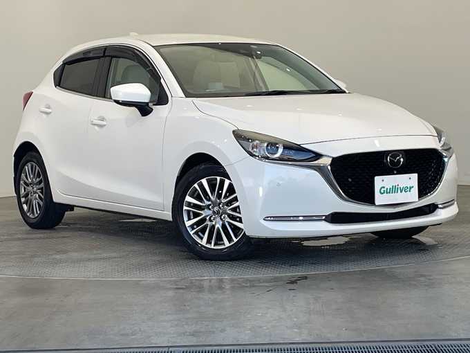 新着情報“ＭＡＺＤＡ２XD ホワイト コンフォート”2021年式スノーフレイクホワイトパールマイカ入荷しました！