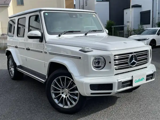 新着情報“ＧクラスG400d”2023年式パール入荷しました！