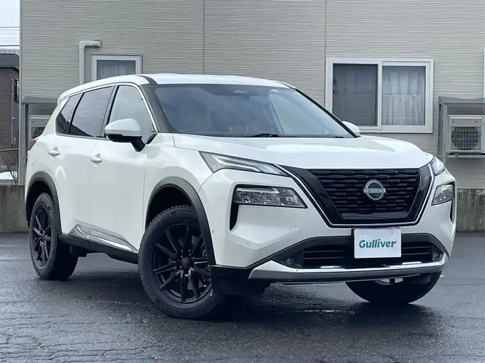 新着情報“エクストレイルG e－4ORCE”2023年式ブリリアントホワイトパール入荷しました！