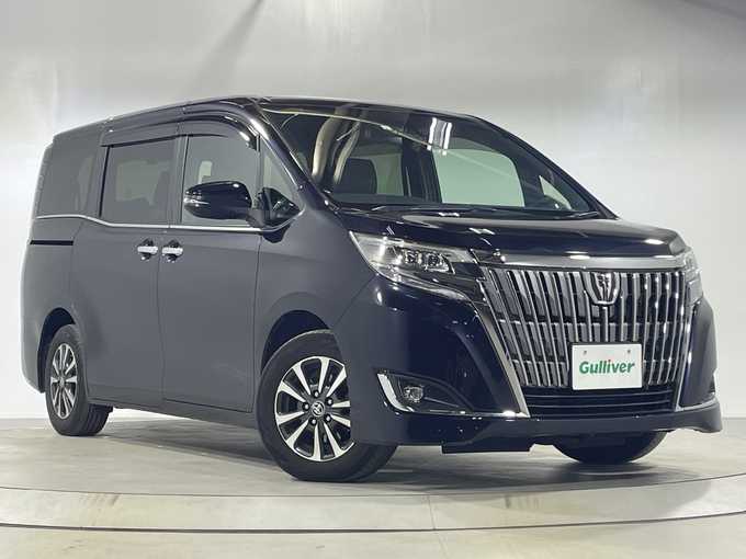 新着情報“エスクァイアGi”2020年式スパークリングブラックパールクリスタルシャイン入荷しました！