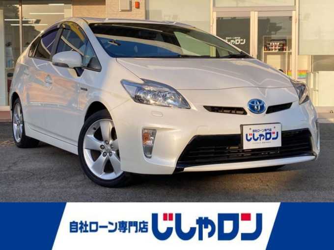 新着情報“プリウスSツーリングセレクション”2012年式ホワイトパールクリスタルシャイン入荷しました！