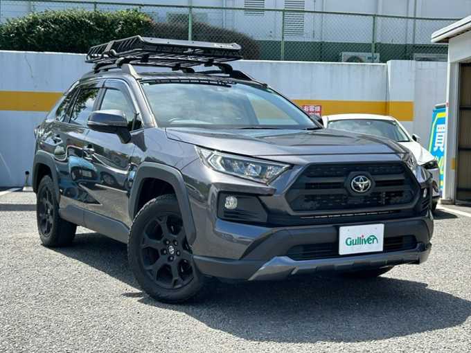 新着情報“ＲＡＶ４アドベンチャー オフロードPKG”2021年式グレーメタリック入荷しました！