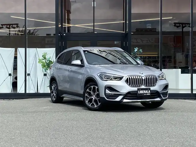 新着情報“Ｘ１xDrive 18d Mスポーツ”2020年式シルバー入荷しました！