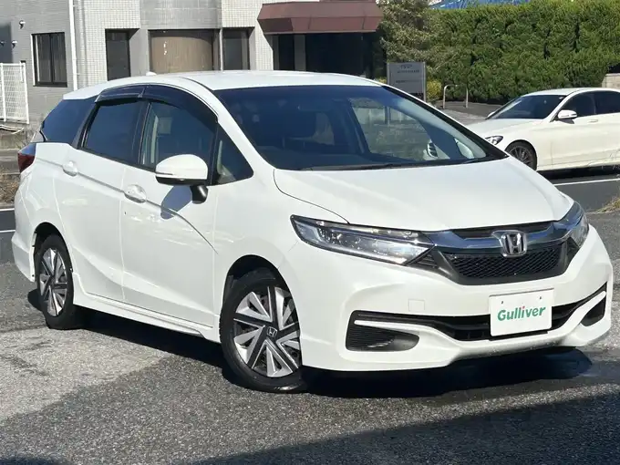 新着情報“シャトルG”2016年式ホワイトオーキッドパール入荷しました！