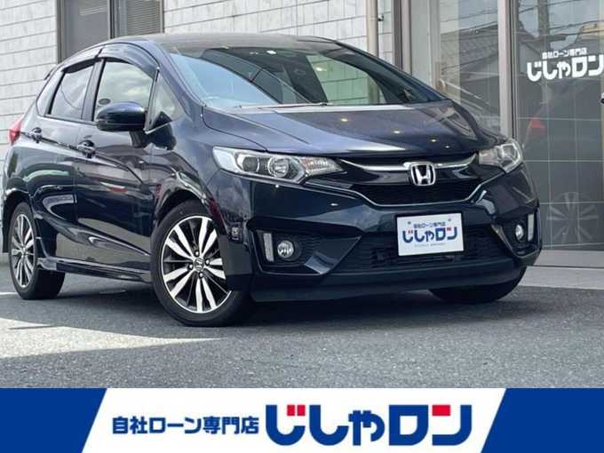 新着情報“フィットハイブリッドハイブリッド・Sパッケージ”2016年式ミッドナイトブルービームM入荷しました！