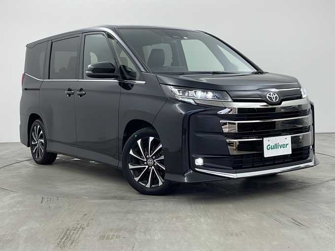 新着情報“ノアS－Z”2022年式グリッターブラックガラスフレーク