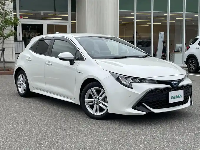新着情報“カローラスポーツハイブリッドG”2019年式ホワイトパールクリスタルシャイン入荷しました！