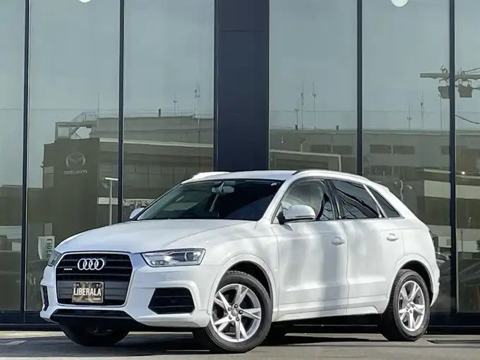 新着情報“Ｑ３2．0TFSIクワトロ180PS”2015年式白入荷しました！