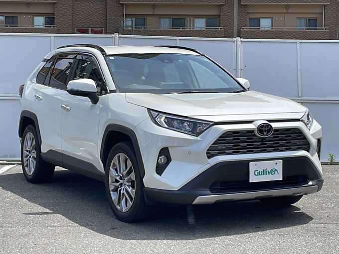 新着情報“ＲＡＶ４G Zパッケージ”2021年式ホワイトパールクリスタルシャイン入荷しました！