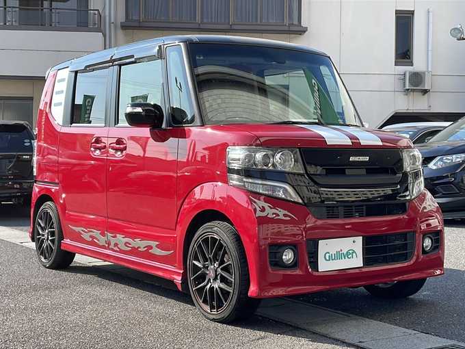 新着情報“Ｎ－ＢＯＸカスタム2トーンカラースタイル G特別仕様車ターボSSパッケージ”2014年式ミラノレッド入荷しました！