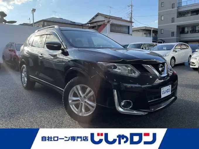 新着情報“エクストレイルモード・プレミア エマージェンシーブレーキパッケージ”2015年式ダイヤモンドブラック入荷しました！