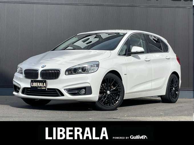 新着情報“２シリーズ218dアクティブツアラー ラグジュアリー”2017年式パール入荷しました！