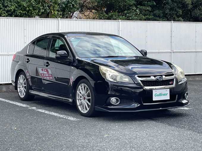 新着情報“レガシィＢ４2．5iアイサイトtS”2013年式クリスタルブラックシリカ入荷しました！