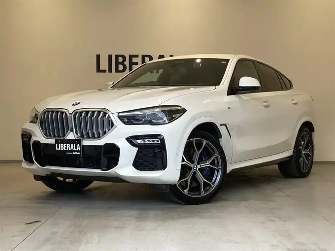 新着情報“Ｘ６xDrive 35d Mスポーツ”2020年式ミネラルホワイト入荷しました！