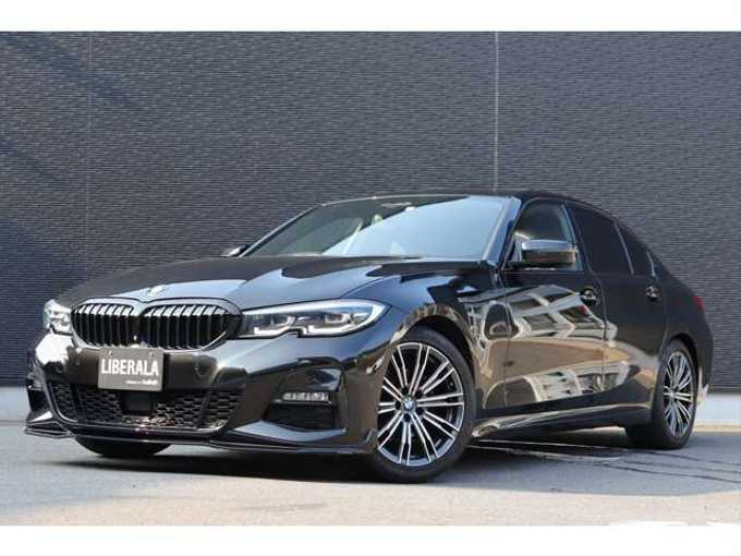 新着情報“３シリーズ320i Mスポーツ”2020年式サファイアブラックP入荷しました！