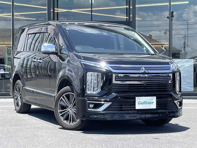 新着情報“デリカＤ：５アーバンギア G パワーパッケージ”2019年式黒入荷しました！