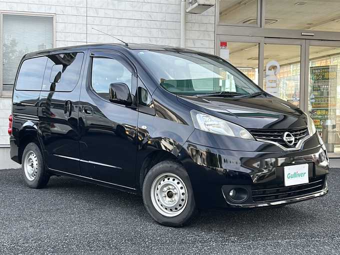 新着情報“ＮＶ２００バネットワゴン16X－2R”2019年式スーパーブラック入荷しました！