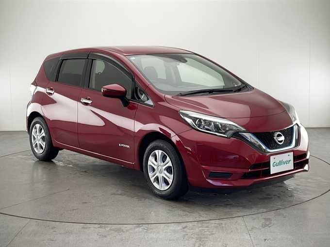 新着情報“ノートe－パワー X”2018年式ガーネットレッド入荷しました！