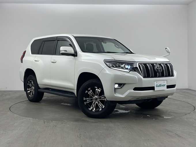 新着情報“ランドクルーザープラドTX Lパッケージ”2020年式ホワイトパールクリスタルシャイン入荷しました！