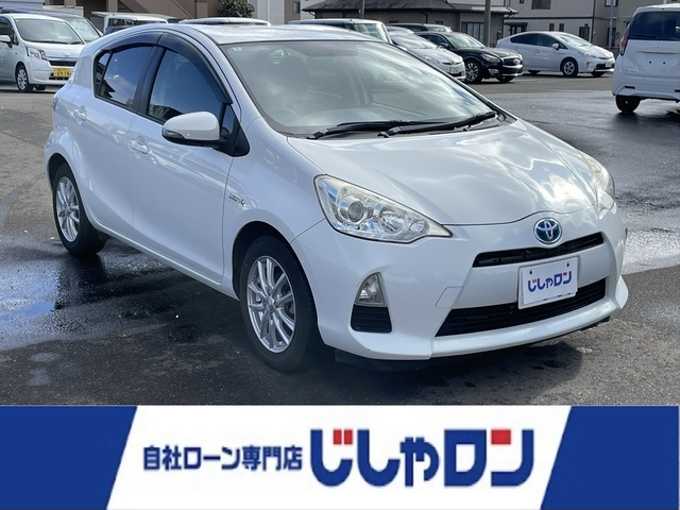 新着情報“アクアG”2014年式ライムホワイトパールクリスタルシャイン