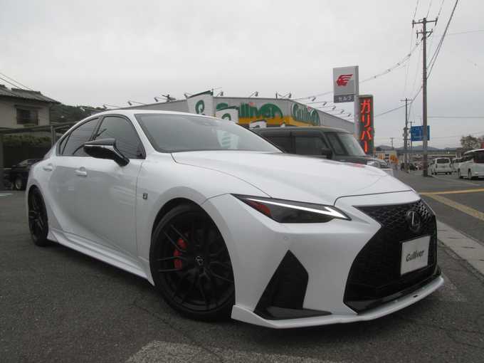 新着情報“ＩＳIS300 特別仕様車 FスポーツモードブラックⅢ”2023年式ホワイトノーヴァガラスフレーク入荷しました！