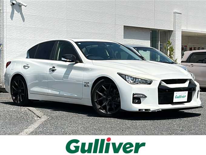 新着情報“スカイライン350GT ハイブリッド タイプP”2016年式クリスタルホワイトパール入荷しました！