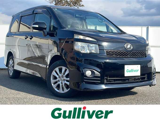 新着情報“ヴォクシーZS”2012年式ブラック入荷しました！