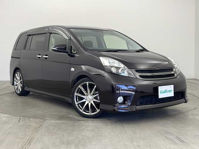 新着情報“アイシスプラタナ Vセレクション”2013年式ボルドーマイカメタリック入荷しました！