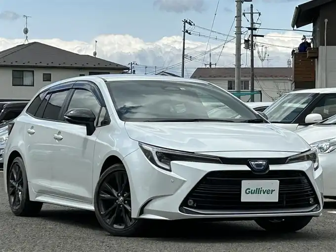 新着情報“カローラツーリングハイブリッド ダブルバイビー”2022年式プラチナホワイトパールマイカ入荷しました！