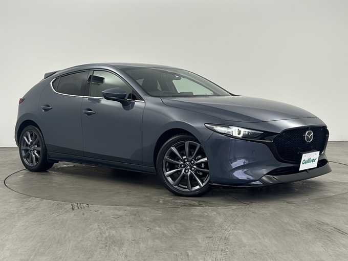 新着情報“ＭＡＺＤＡ３ファストバック20Sプロアクティブ ツーリングセレクション”2020年式ポリメタルグレーM入荷しました！