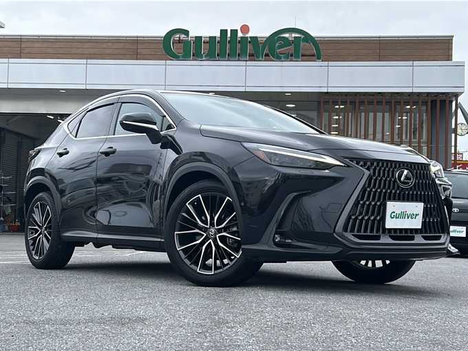 新着情報“ＮＸNX350h バージョンL”2023年式グラファイトブラックガラスフレーク入荷しました！