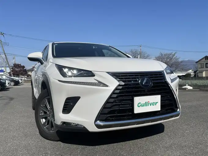 新着情報“ＮＸNX300h Iパッケージ”2018年式ソニッククォーツ入荷しました！