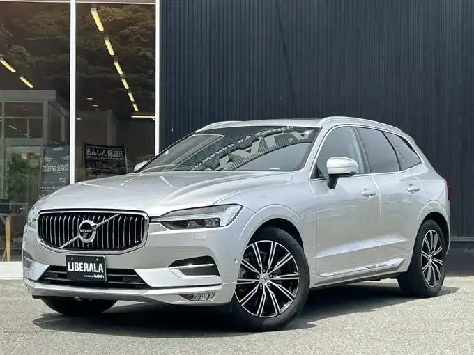 新着情報“ＸＣ６０B5 AWD インスクリプション”2021年式ブライトシルバーM入荷しました！