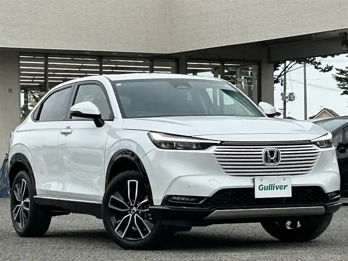 新着情報“ヴェゼルe:HEV Z”2023年式プラチナホワイトパール入荷しました！