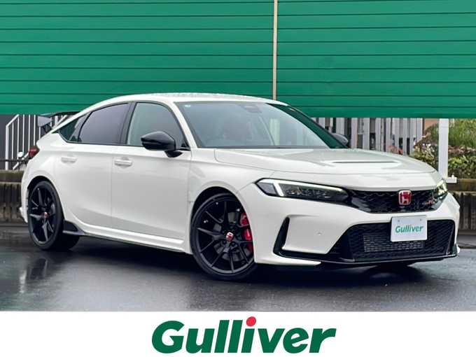 新着情報“シビックタイプR”2025年式チャンピオンシップホワイト入荷しました！