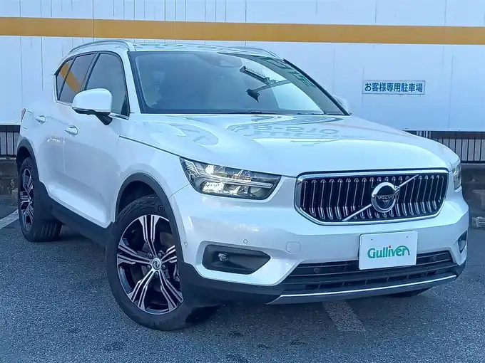 新着情報“ボルボ ＸＣ４０B4 AWD インスクリプション”2022年式パール入荷しました！