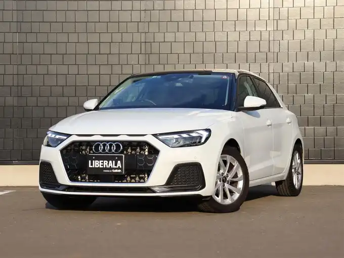 新着情報“Ａ１スポーツバック25TFSI アドバンスド”2022年式グレイシアホワイトメタリック入荷しました！