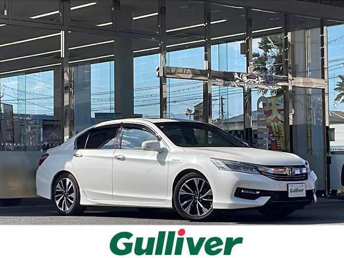 新着情報“アコードハイブリッドEX”2018年式ホワイトオーキッドパール入荷しました！