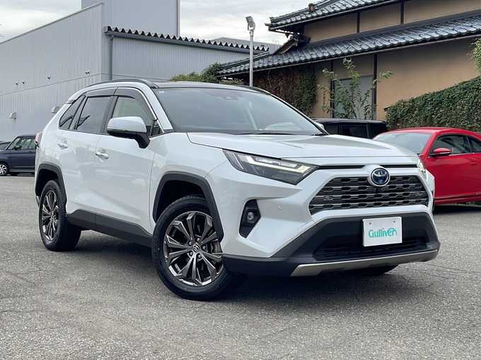 新着情報“ＲＡＶ４ハイブリッドG”2024年式プラチナホワイトパールマイカ入荷しました！