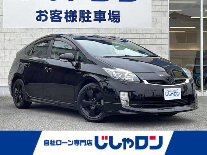 新着情報“プリウスSツーリングセレクション”2011年式ブラック入荷しました！
