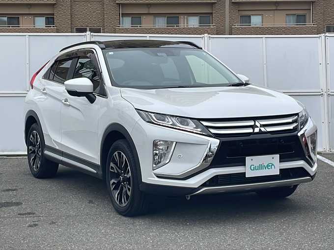 新着情報“エクリプスクロスGプラスパッケージ”2018年式シルキーホワイト入荷しました！