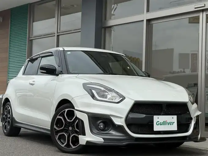新着情報“スイフトスポーツベースグレード セーフティパッケージ装着車”2018年式ピュアホワイトP入荷しました！